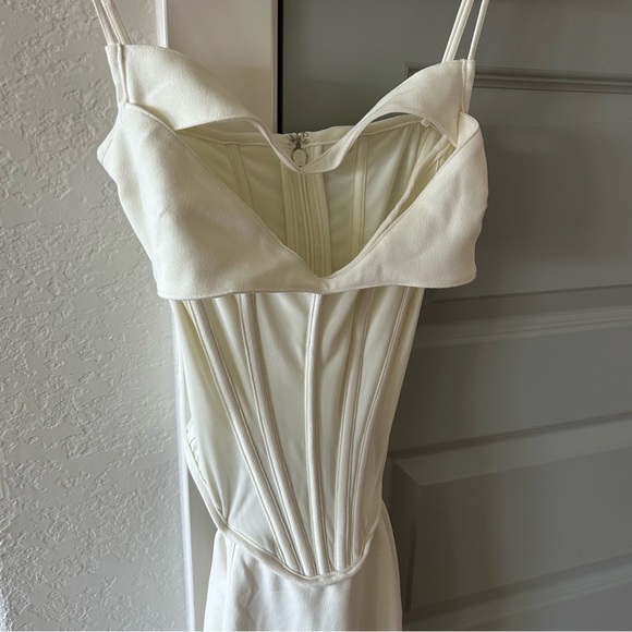 NWT House of CB Paloma Ivory Corset Maxi Dress - Picture 6 of 7